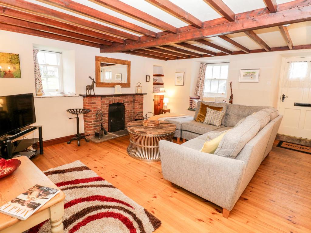 Hollyside Cottage room 3